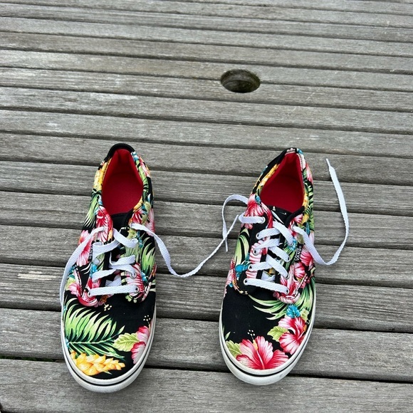 VANS Classic Lo Skate Sneakers Hawaiian‎ Floral Shoes Women’s 8.5 - Picture 2 of 7